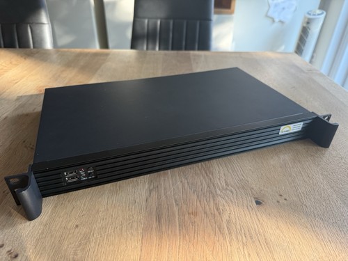 1he short rack server - 19",
